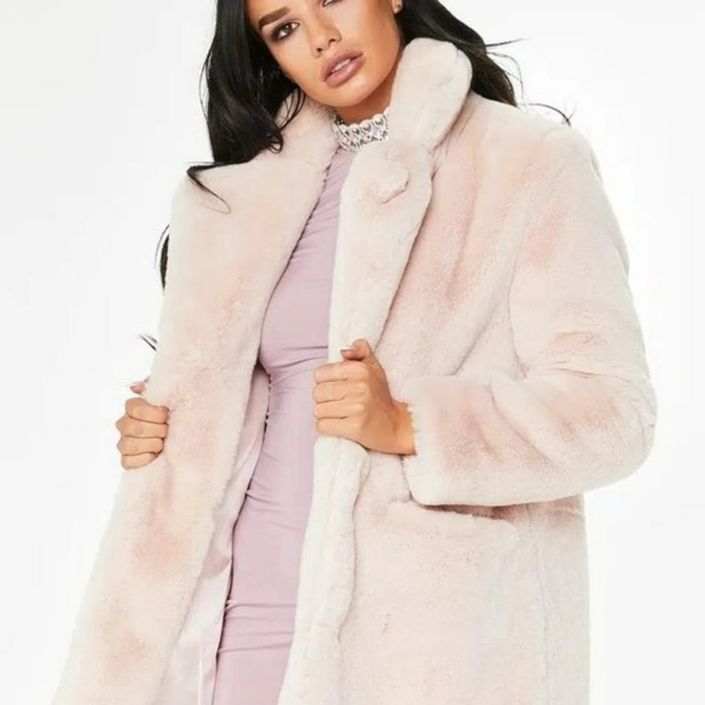 Torrid pale, powder pink puff coat - 1X  14/16 - Picture 5 of 7